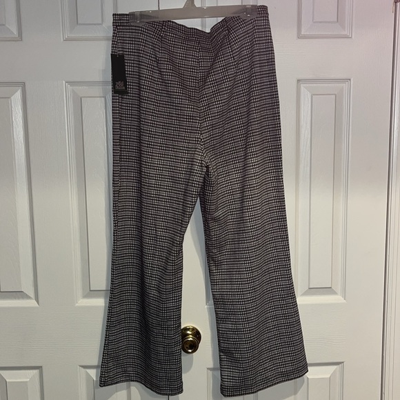 Wild Fable Black and White Plaid Flare Pants - Picture 4 of 4